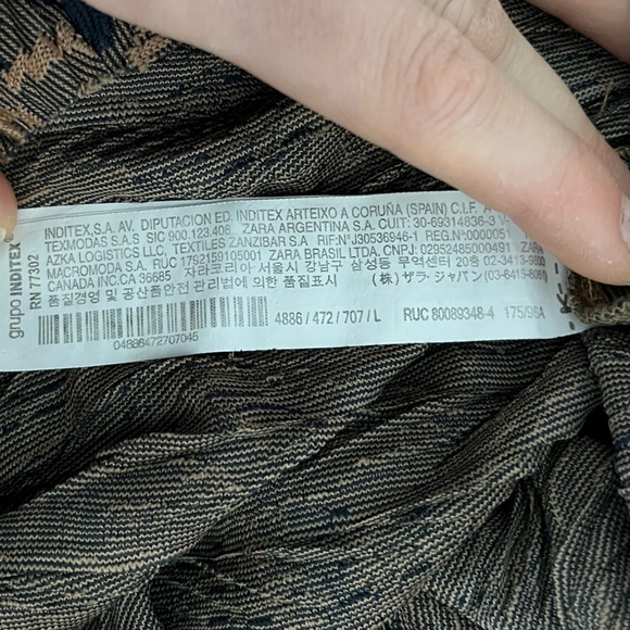 Zara/ Jacquard blouse/ Long sleeved/ Oversized/ High stretch/ Size US L - Picture 9 of 13